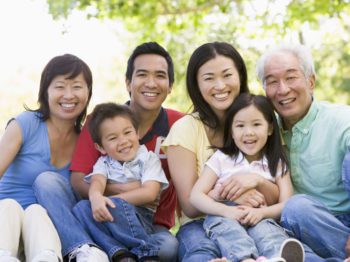 10 tanda yang membuktikan kamu dibesarkan dalam sebuah keluarga Asia