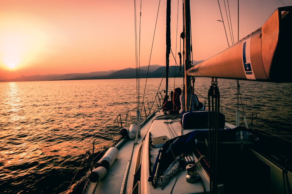 Sailing on sunset 1024x680