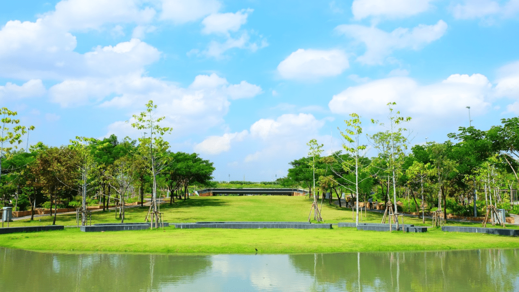 Chulalongkorn University Centenary Park 1